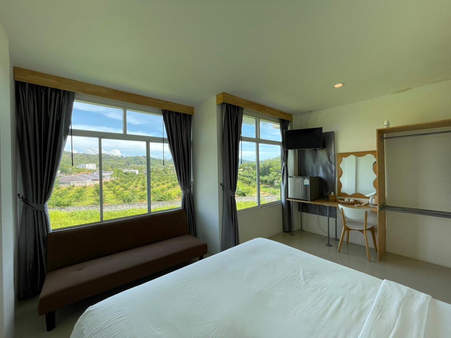 Dwell Phuket Airport Hotell Nai Yang Beach Eksteriør bilde